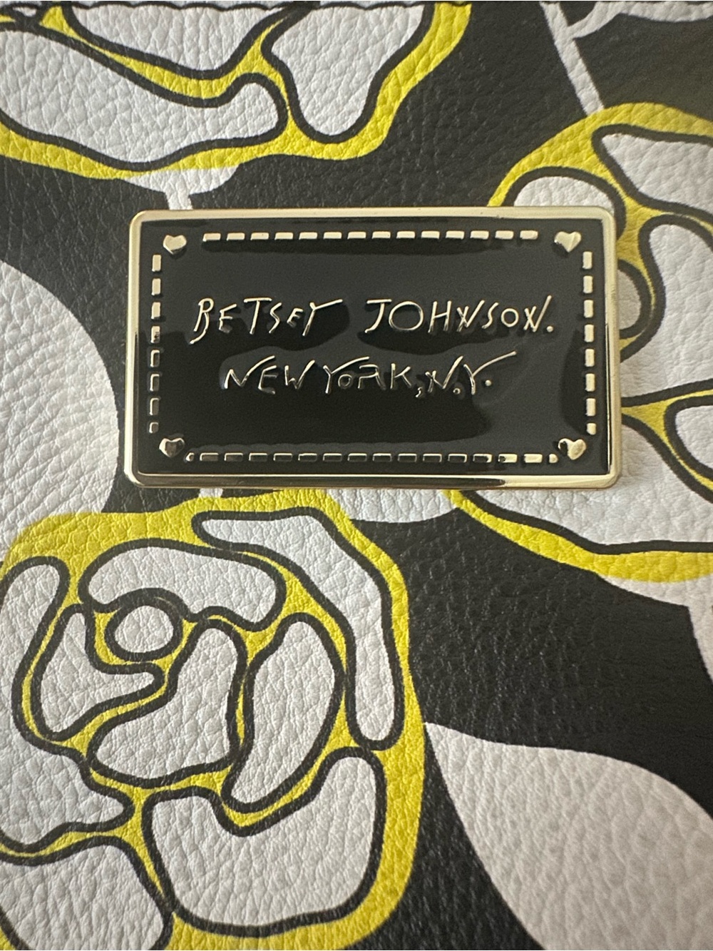 Betsey Johnson Black, White & Yellow Floral Wristlet Clutch w/ Rose Print Lining - Picture 9 of 16